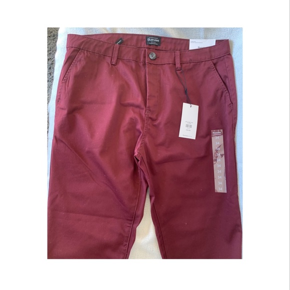 NWT Bluenotes Maroon Tapered Crop pants (size 34) - Picture 3 of 6